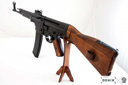 Макет штурмовой винтовки StG 44 (Sturmgewehr 44)