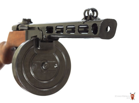 Пистолет-пулемёт Шпагина (ППШ)  с ремнем (макет, ММГ)