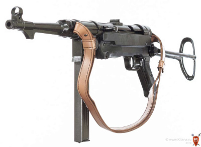 Автомат Шмайсер MP-40 с ремнем (макет, ММГ)