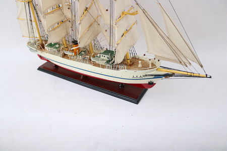 Модель парусника "NIPPON MARU", 80 см