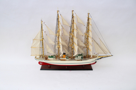 Модель парусника "NIPPON MARU", 80 см