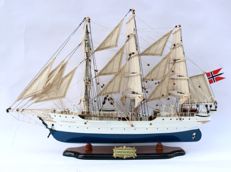 Модель парусного корабля "JUAN SEBASTIAN DE ELCANO", 80см