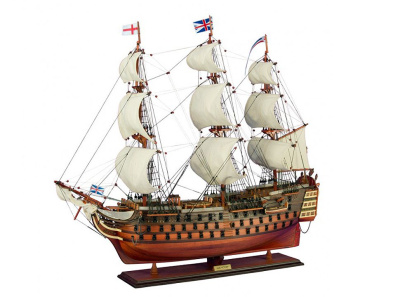 Модель парусника "HMS Victory", 94 см.