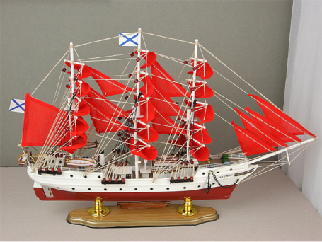 Модель парусника "Secret" ("Алые Паруса"), 52см.