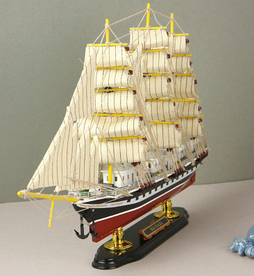 Модель парусника "Паллада" 52см.